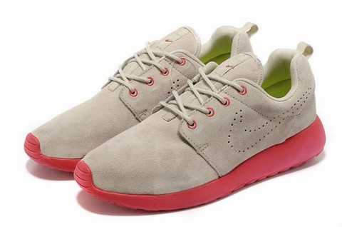 nike roshe run w chaussures rose argent nike roshe run w chaussures rose argent